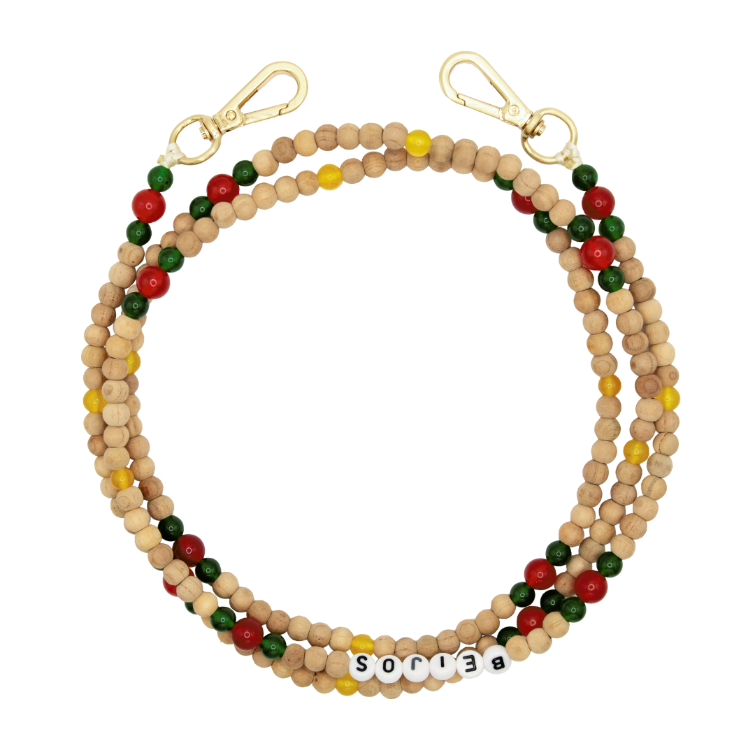 Bandoulière en perles de bois avec deux mousquetons dorés