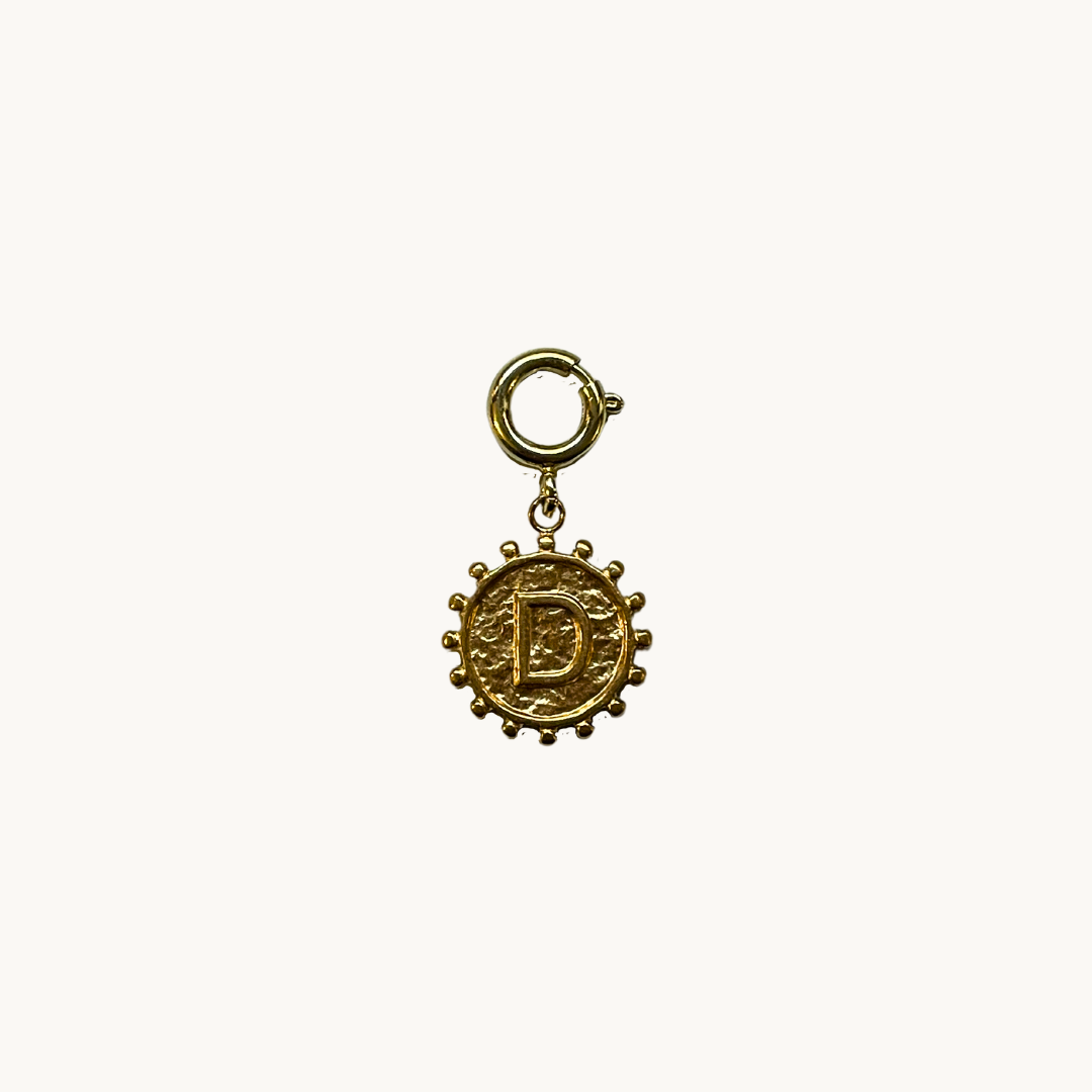 Pendentifs symboles et lettres