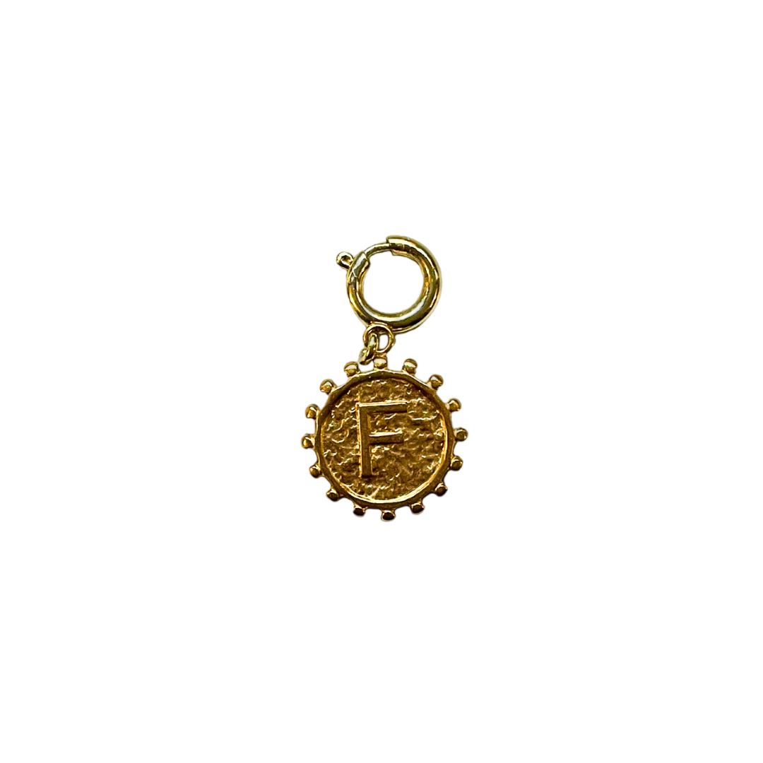 Charm soleil lettre dorée – Pendentif initiale élégant pour téléphone ou bijou