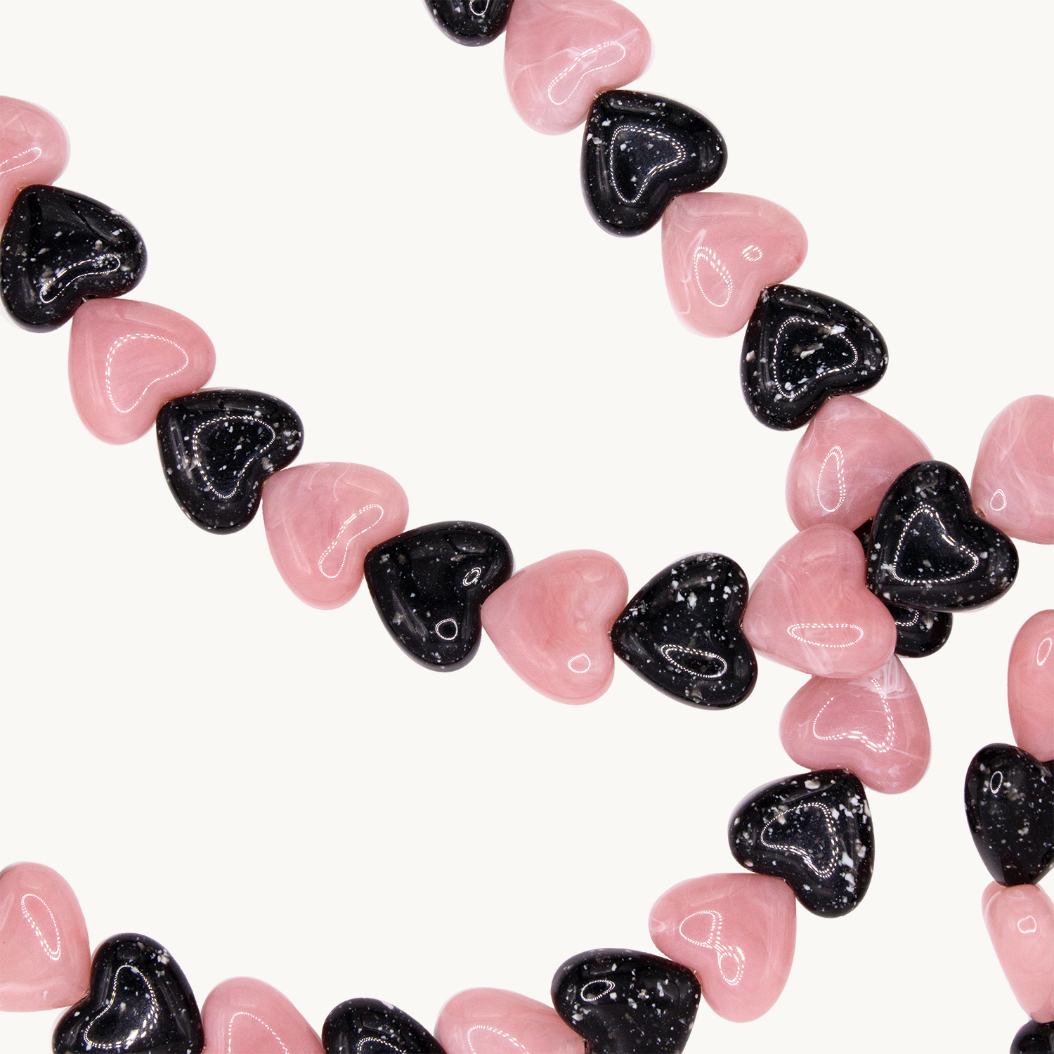 Chaîne de telephone coeur noir rose