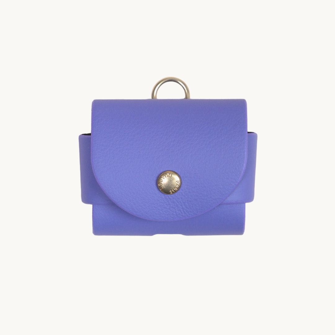 Étui AirPods violet design moderne et protection résistante