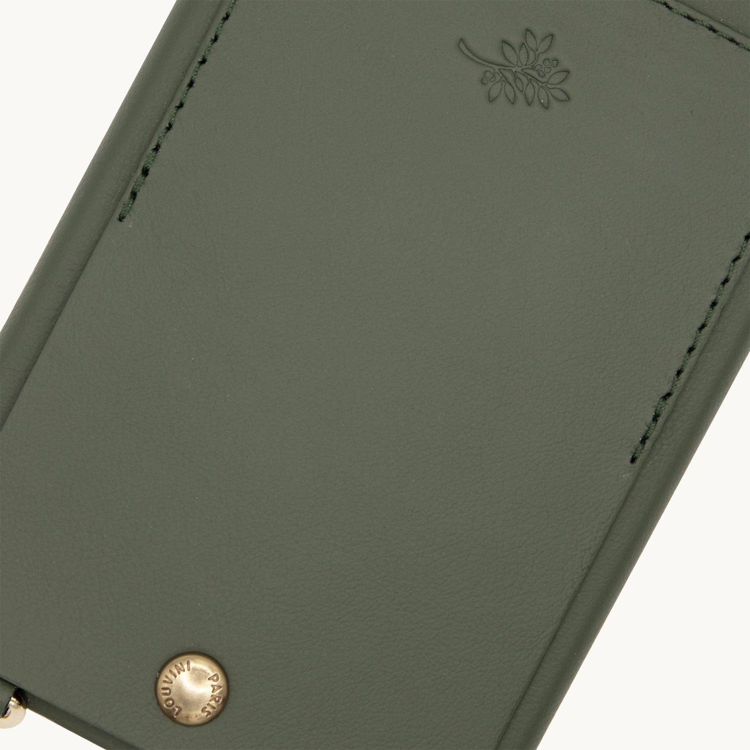 Coque iPhone en cuir avec étui vert détails