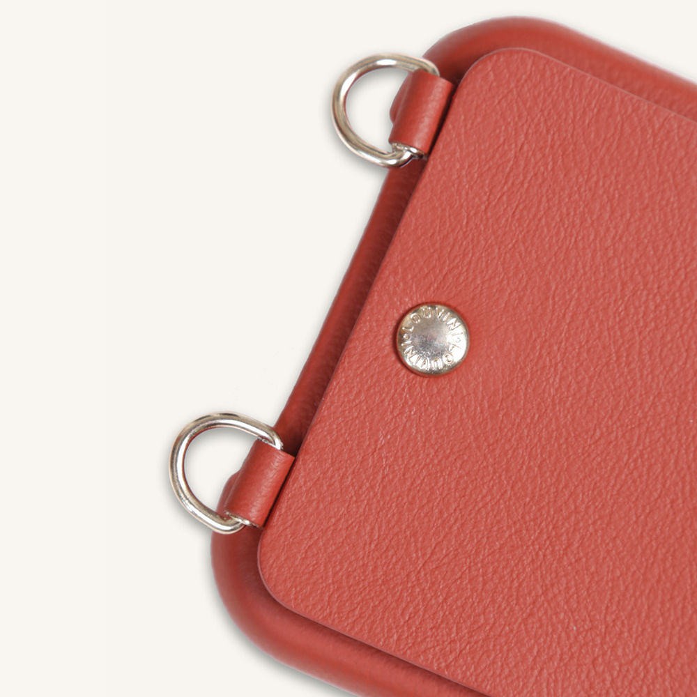Coque iPhone cuir porte carte avec anneaux LOU détail