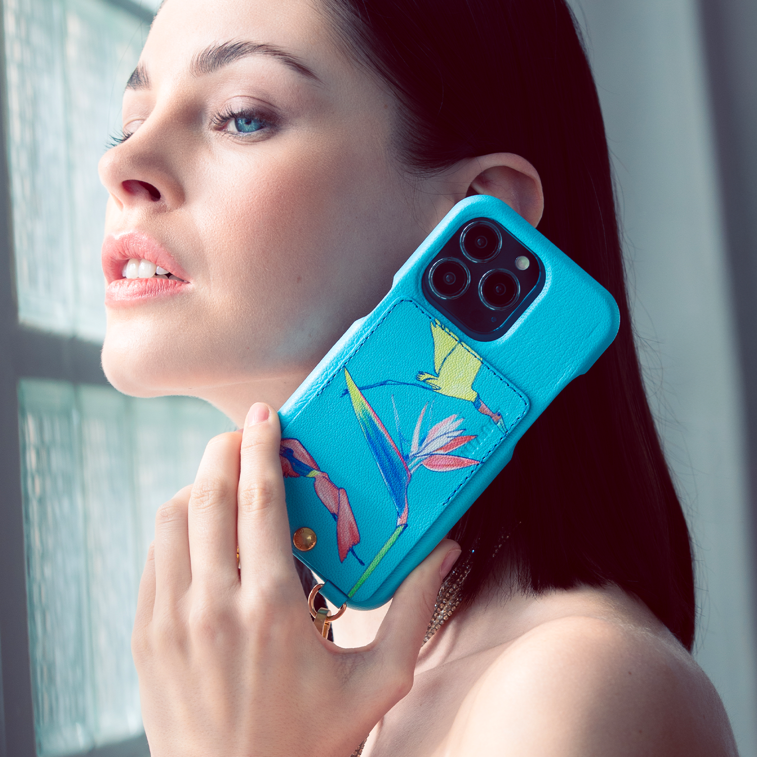 Coque iPhone ave étui en cuir turquoise