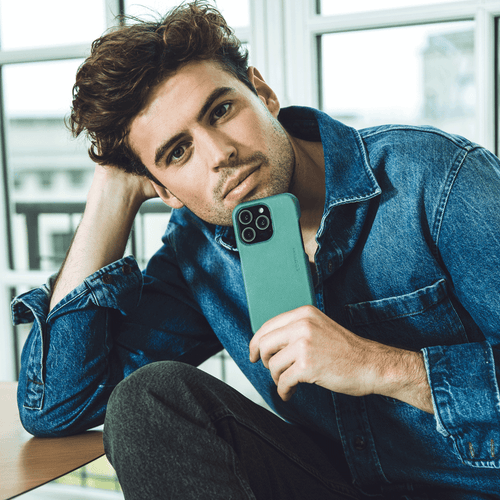 Leather iPhone case Magsafe MAX - EMERALD 