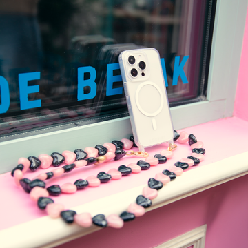 MagSafe iPhone case with loops Charlie - Transparent