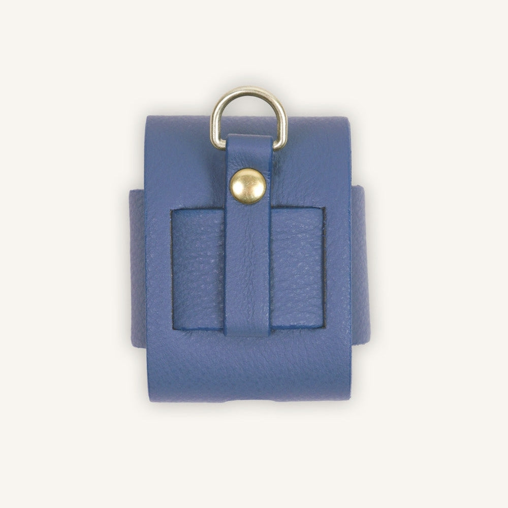 Étui AirPods bleu design moderne et protection résistante