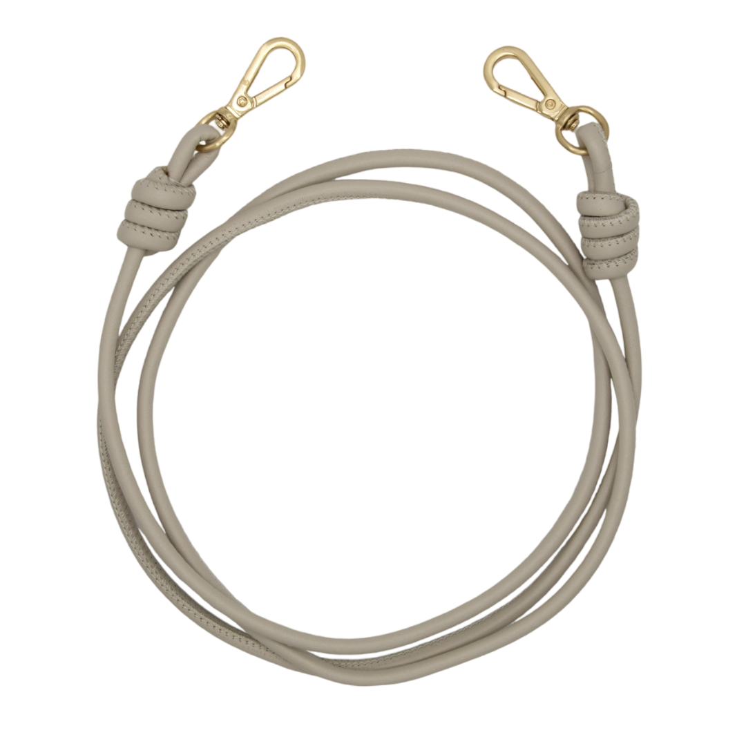 値下げ‼️【LOUVINI】 レザースマートフォンコード Collection of cord straps for phone cases