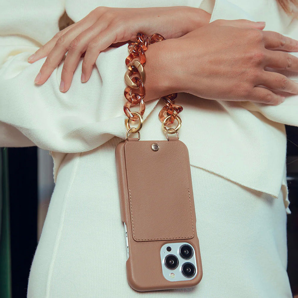 LOU Camel Leather Case & PETIT ZOE Amber Chain