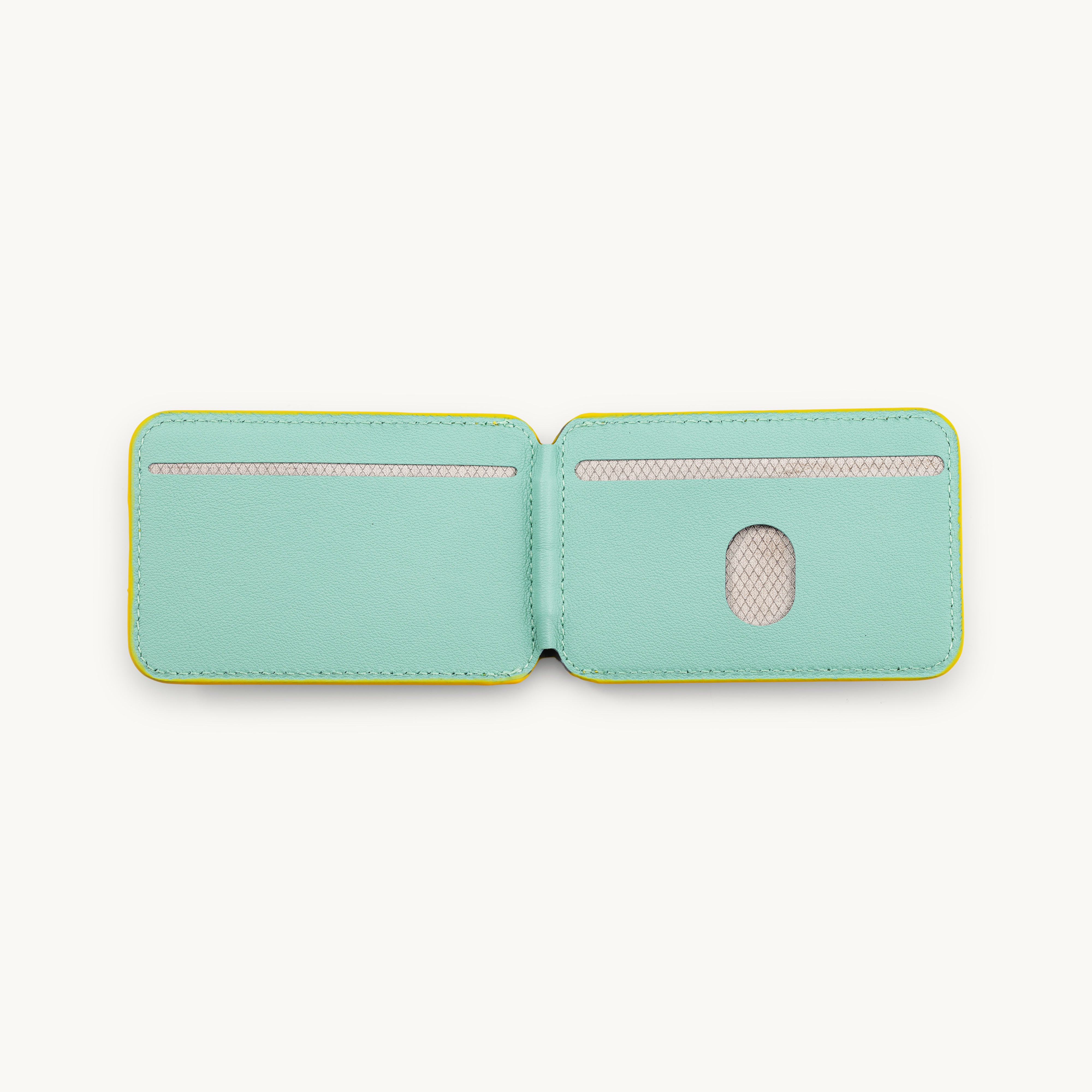 SENTRA MagSafe iPhone Card Holder - Green