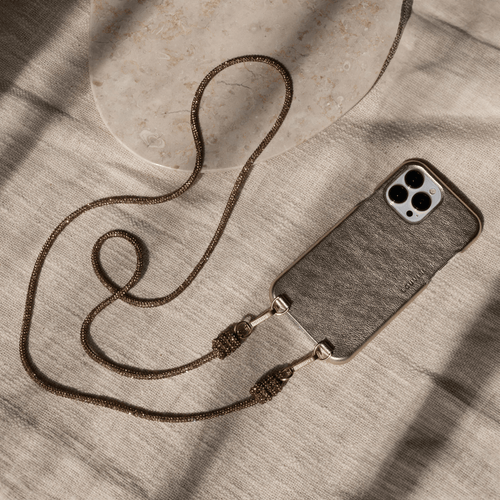 Coque iPhone MagSafe cuir avec anneaux MAX doré métallisé et Cordon de téléphone bandoulière à strass