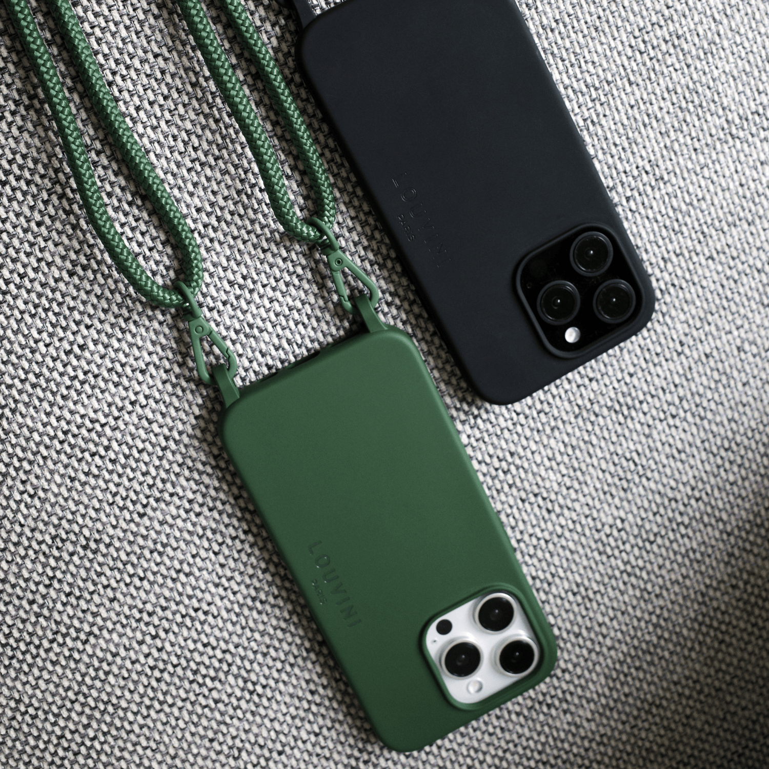 Coque iPhone MagSafe avec anneaux vert olive