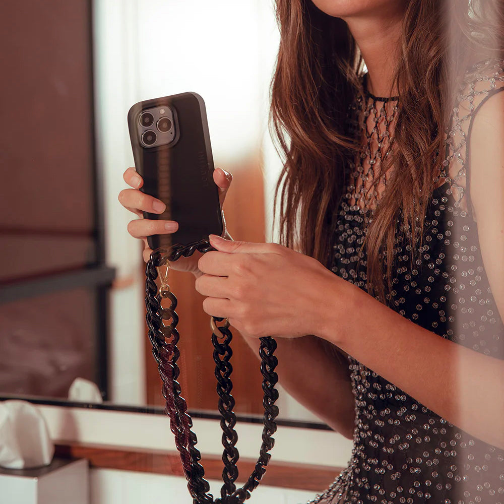 Milo Black iPhone Case & Zoe Black Chain