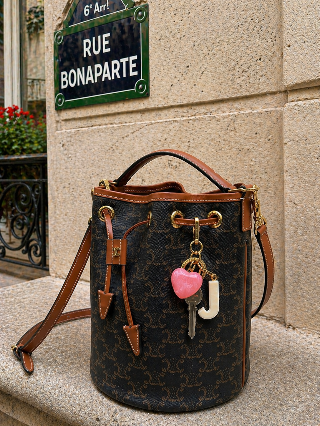 KEY RING - LETTRE D'AMOUR J