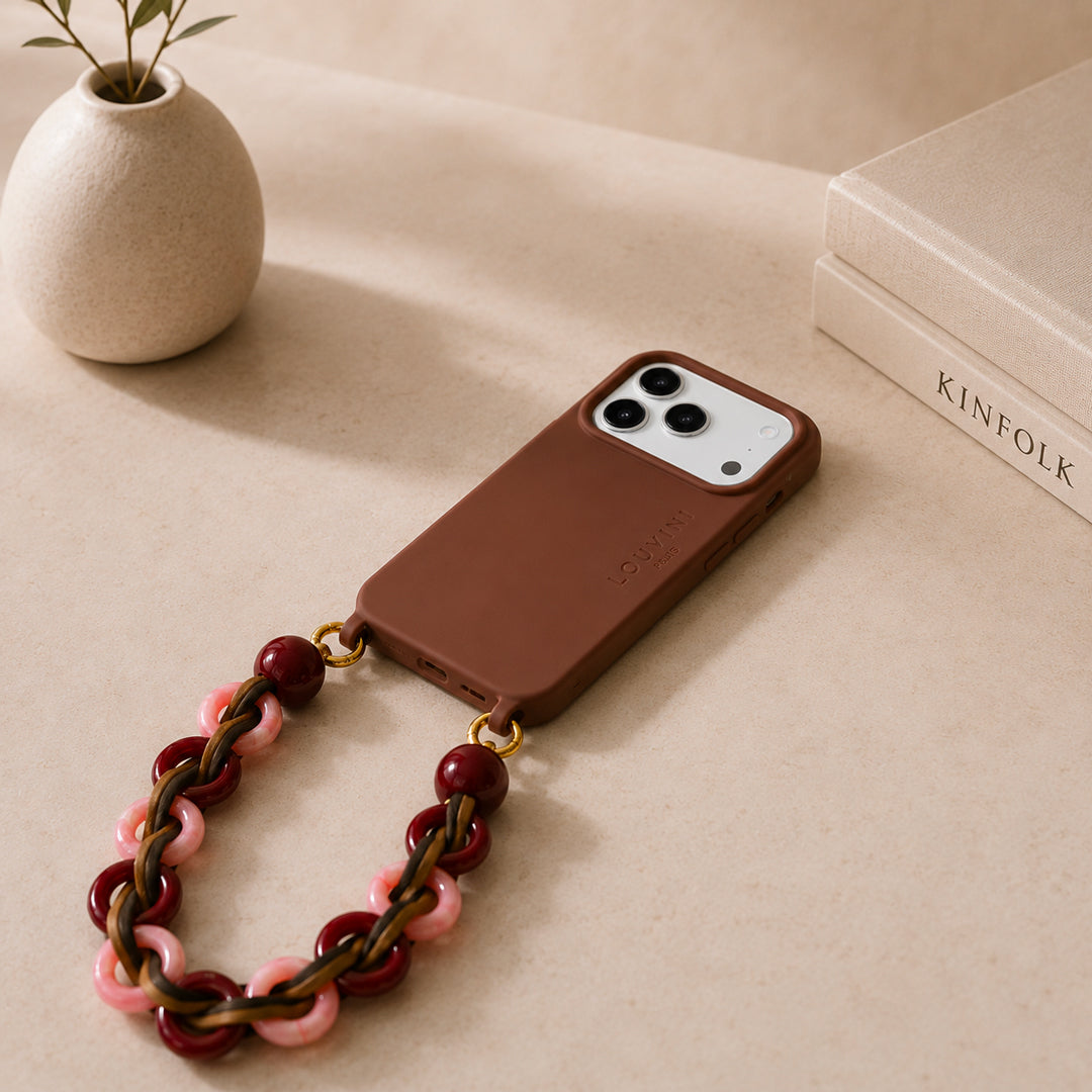 coque iphone magsafe marron et bracelet de téléphone rose bordeaux marron à anneaux